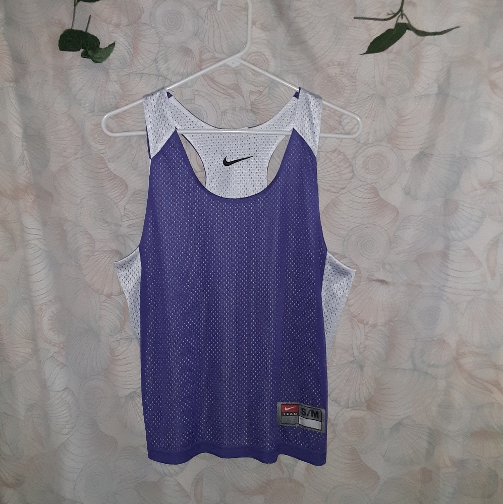 Nike Tank GUC